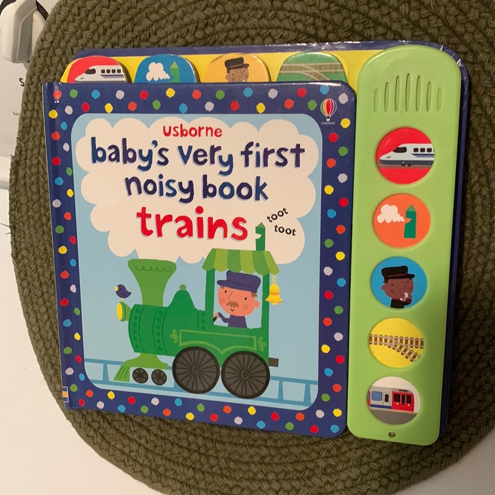 ⭐️ Usborne Baby’s Very First noisy book “Trains”! EUC!! ⭐️
